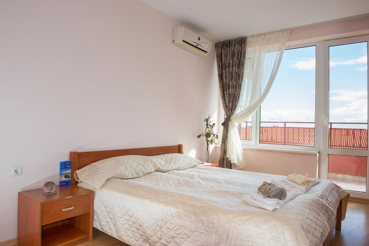 Privilege Beach Apartments Sveti Vlas Buitenkant foto