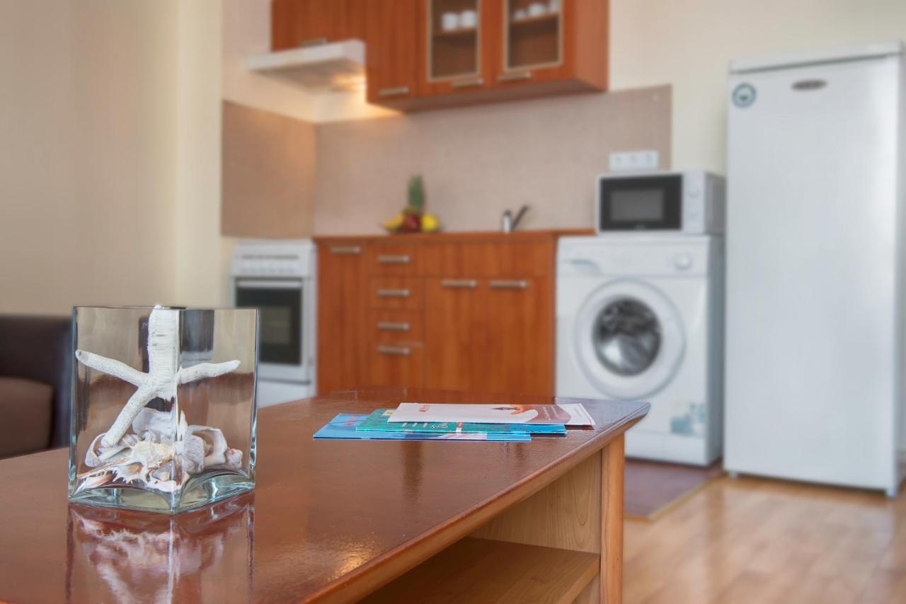 Privilege Beach Apartments Sveti Vlas Buitenkant foto