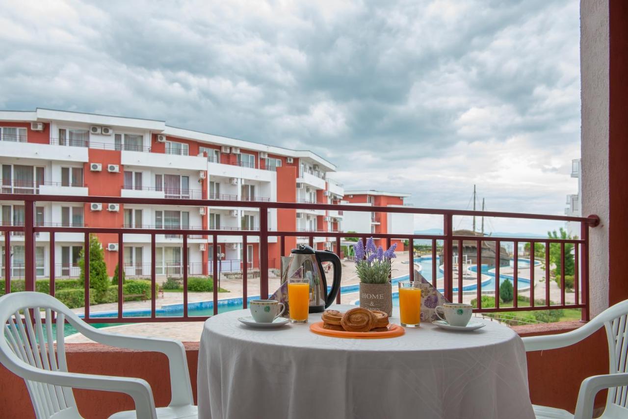 Privilege Beach Apartments Sveti Vlas Buitenkant foto