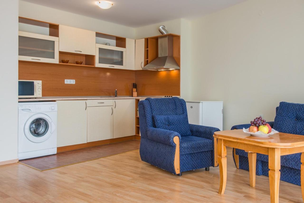 Privilege Beach Apartments Sveti Vlas Buitenkant foto