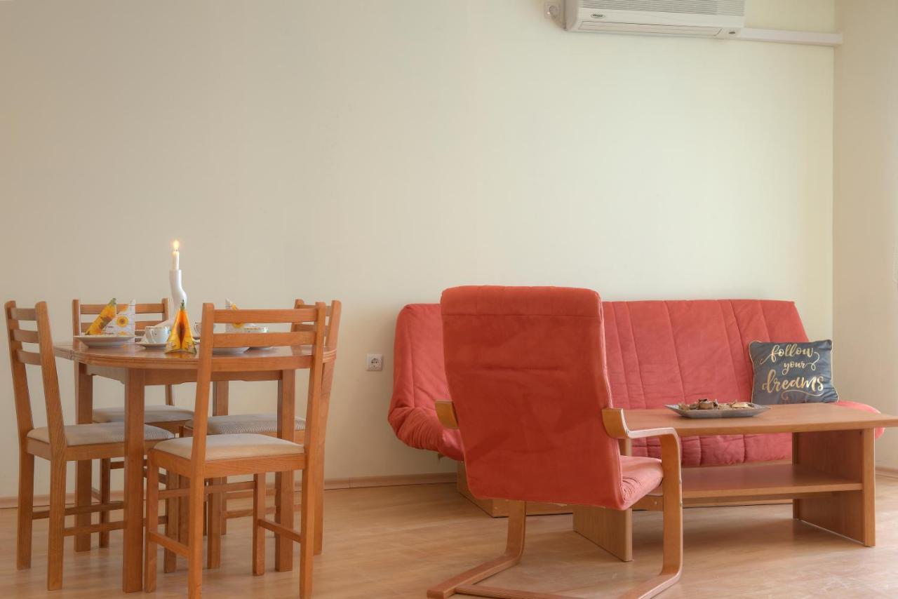 Privilege Beach Apartments Sveti Vlas Buitenkant foto