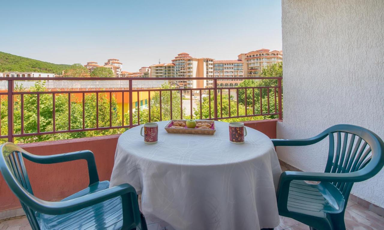 Privilege Beach Apartments Sveti Vlas Buitenkant foto