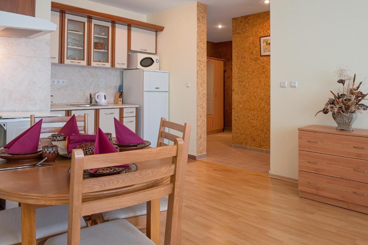 Privilege Beach Apartments Sveti Vlas Buitenkant foto