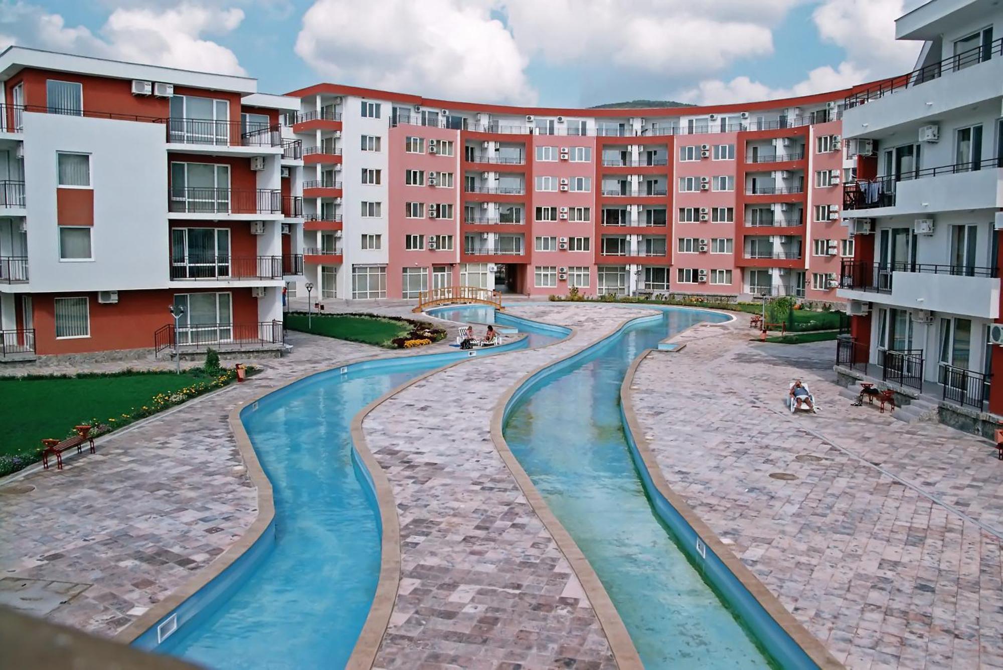 Privilege Beach Apartments Sveti Vlas Buitenkant foto