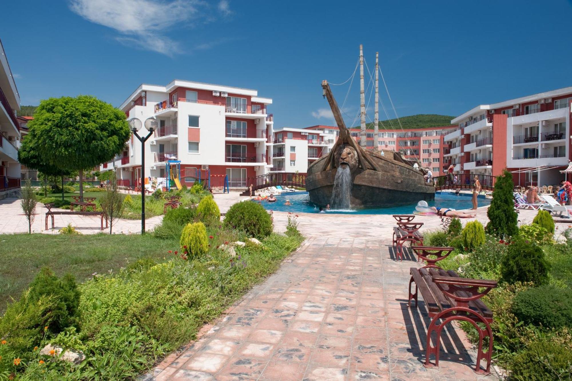 Privilege Beach Apartments Sveti Vlas Buitenkant foto