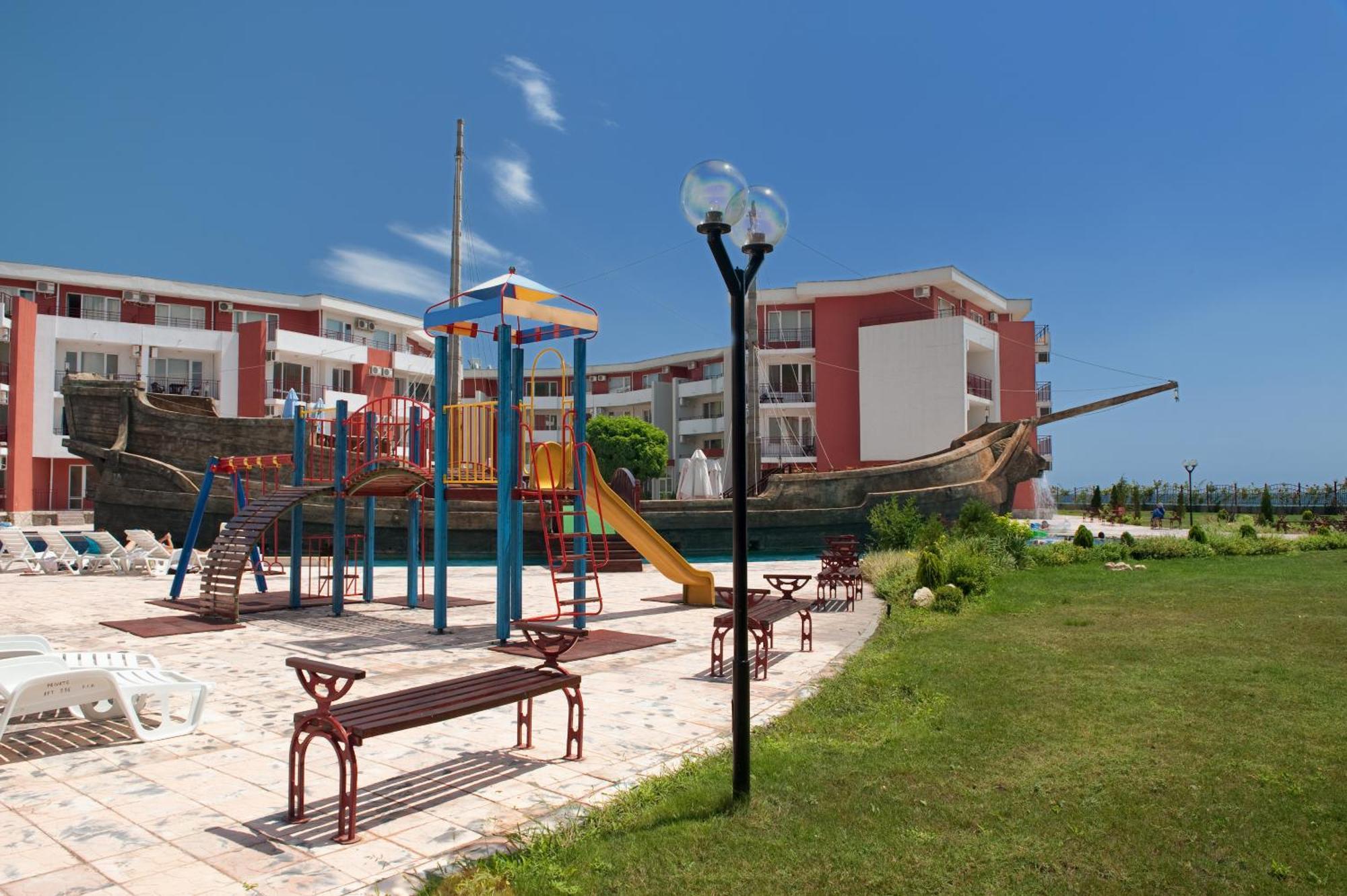 Privilege Beach Apartments Sveti Vlas Buitenkant foto