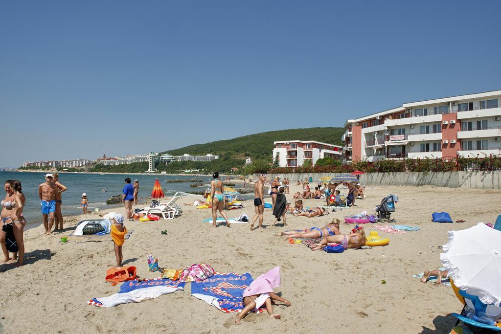 Privilege Beach Apartments Sveti Vlas Buitenkant foto
